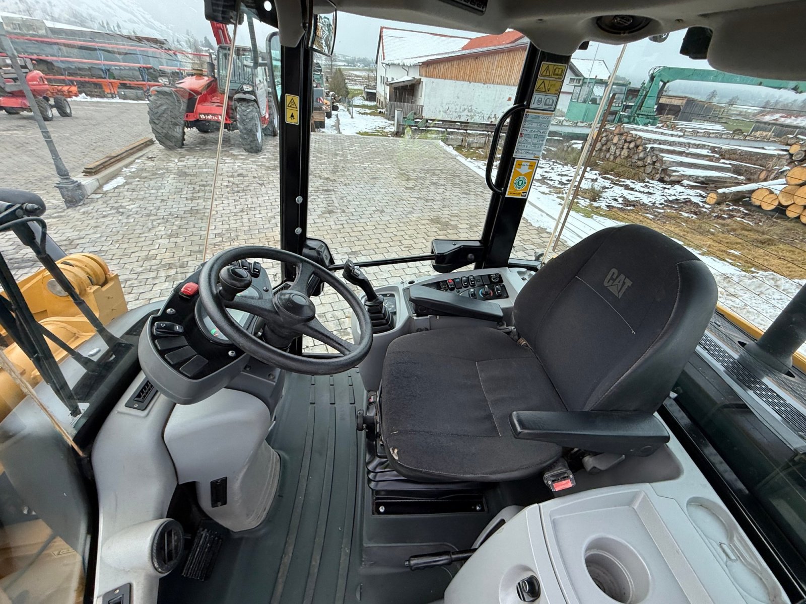 Radlader типа CAT 906 M, Gebrauchtmaschine в Neureichenau (Фотография 11)