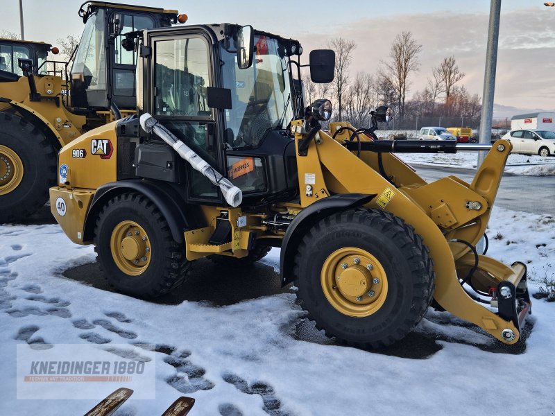Radlader of the type CAT 906, Neumaschine in Altenfelden (Picture 1)