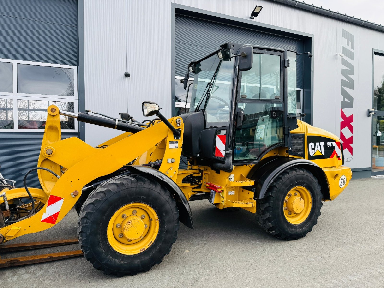 Radlader typu CAT 907 H, Gebrauchtmaschine v Falkenstein (Obrázok 1)