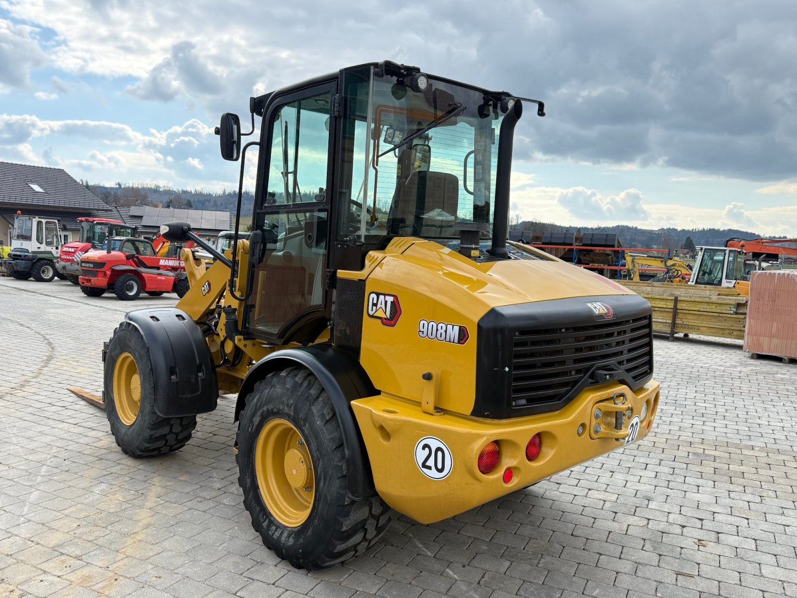Radlader des Typs CAT 908 M, Gebrauchtmaschine in Neureichenau (Bild 8)
