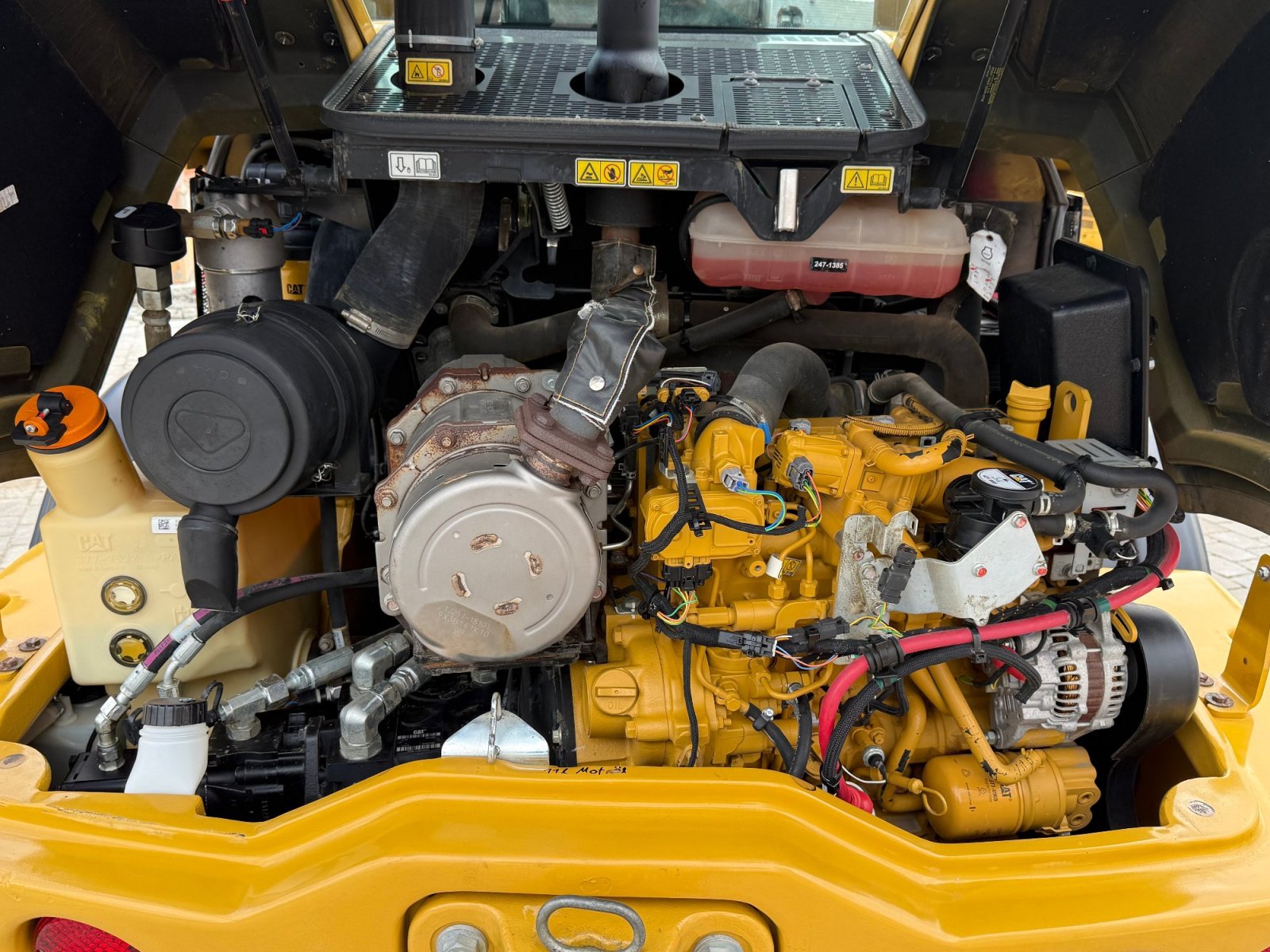 Radlader des Typs CAT 908 M, Gebrauchtmaschine in Neureichenau (Bild 10)