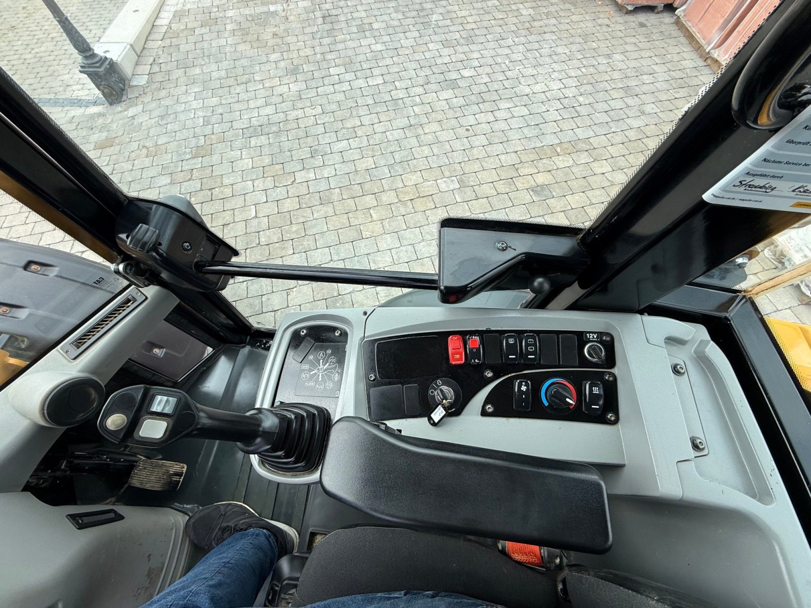 Radlader des Typs CAT 908 M, Gebrauchtmaschine in Neureichenau (Bild 13)