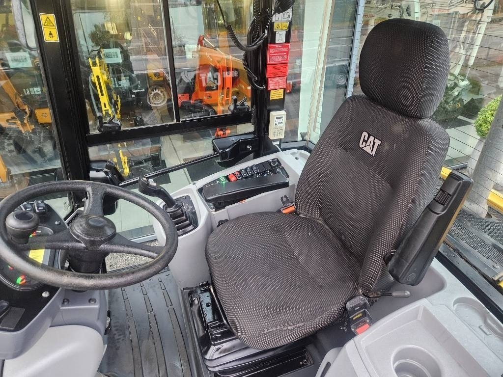 Radlader of the type CAT 908m, Gebrauchtmaschine in Fårevejle (Picture 7)