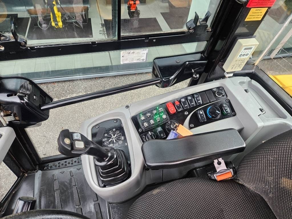 Radlader typu CAT 908m, Gebrauchtmaschine v Fårevejle (Obrázek 8)