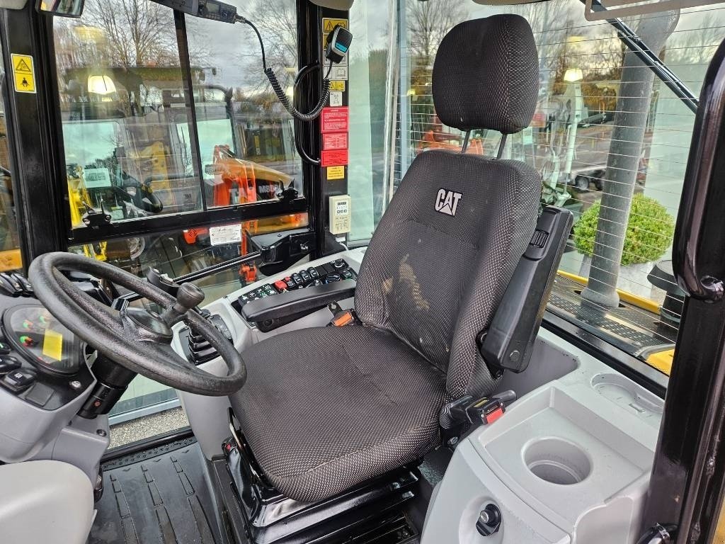 Radlader typu CAT 908m, Gebrauchtmaschine v Fårevejle (Obrázek 7)