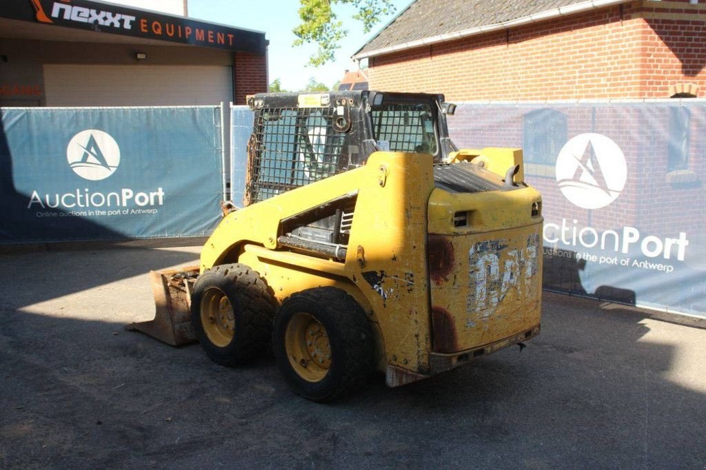 Radlader типа Caterpillar 216B3, Gebrauchtmaschine в Antwerpen (Фотография 3)