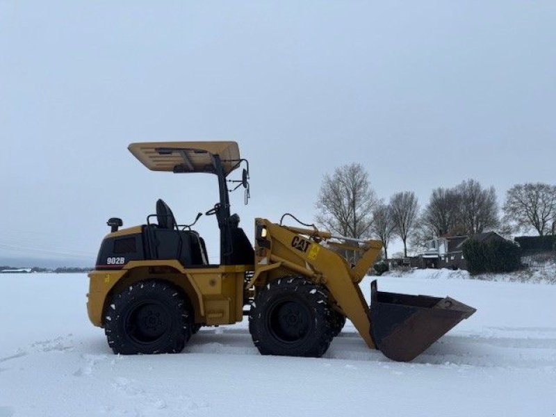 Radlader типа Caterpillar 902B, Gebrauchtmaschine в Klaaswaal (Фотография 4)