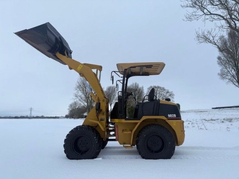 Radlader типа Caterpillar 902B, Gebrauchtmaschine в Klaaswaal (Фотография 1)