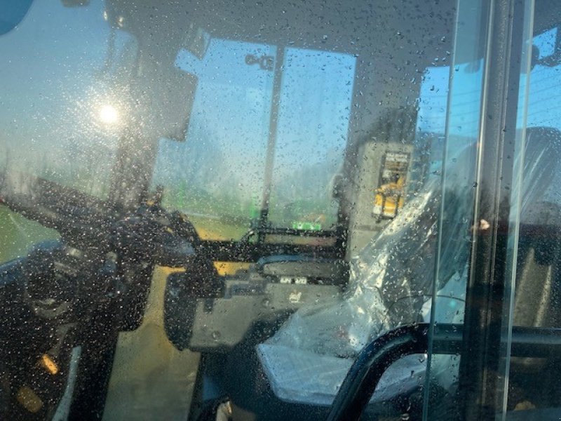 Radlader of the type Caterpillar 906-14A, Neumaschine in Weinbergen-Bollstedt (Picture 5)