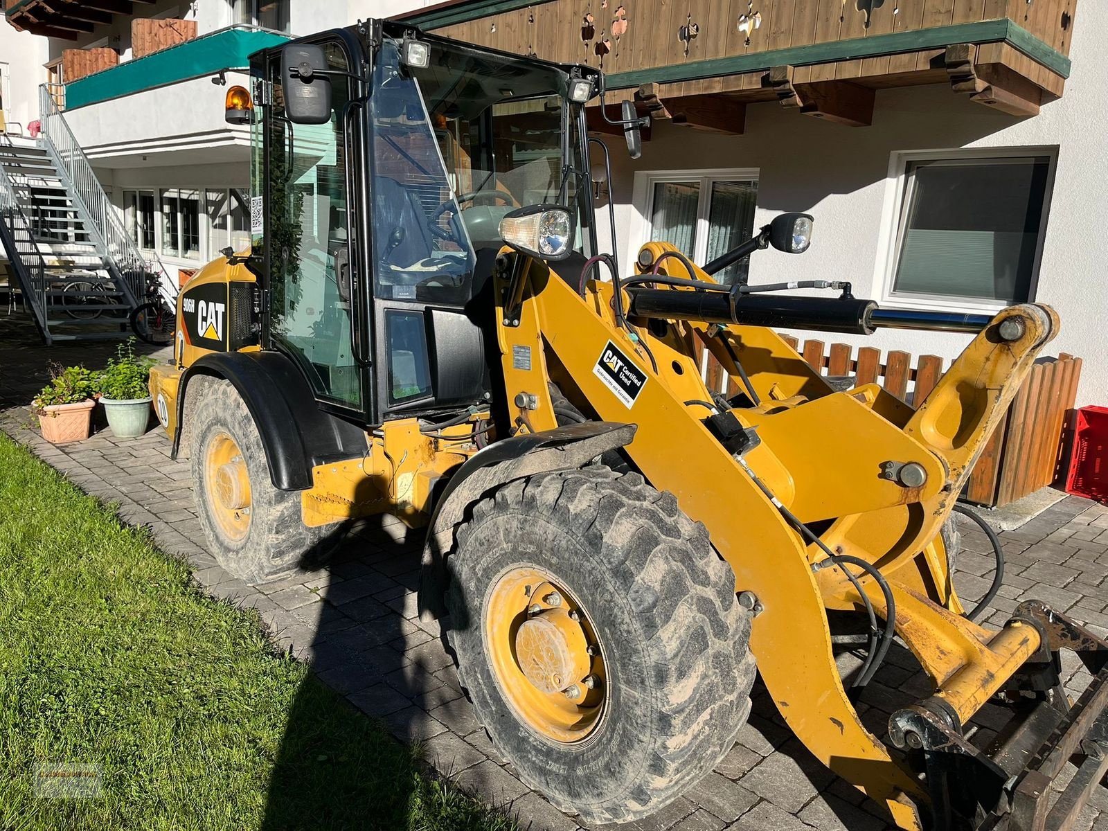 Radlader of the type Caterpillar 906 H in TOP ZUstand, Gebrauchtmaschine in Tarsdorf (Picture 3)