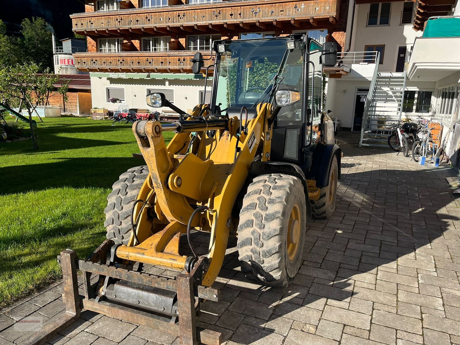 Radlader of the type Caterpillar 906 H in TOP ZUstand, Gebrauchtmaschine in Tarsdorf (Picture 4)