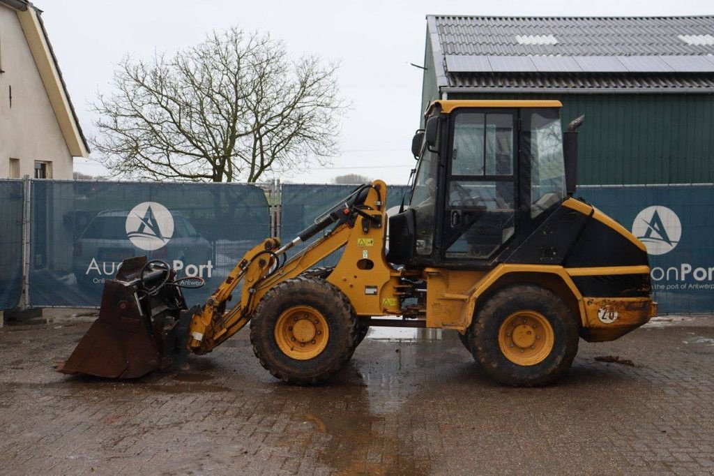 Radlader типа Caterpillar 906, Gebrauchtmaschine в Antwerpen (Фотография 2)