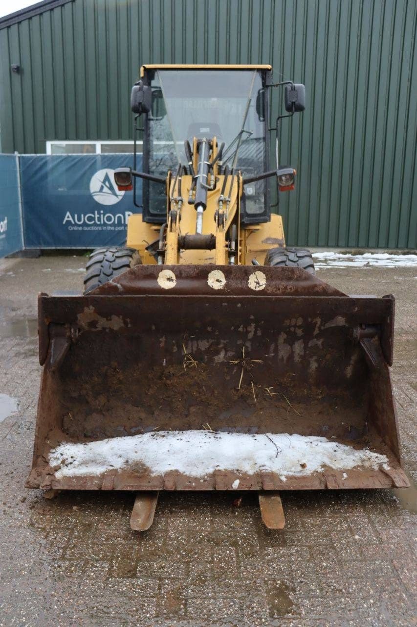 Radlader типа Caterpillar 906, Gebrauchtmaschine в Antwerpen (Фотография 9)