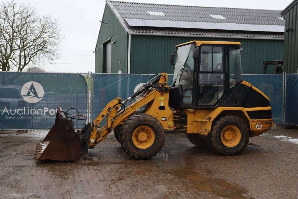 Radlader типа Caterpillar 906, Gebrauchtmaschine в Antwerpen (Фотография 1)