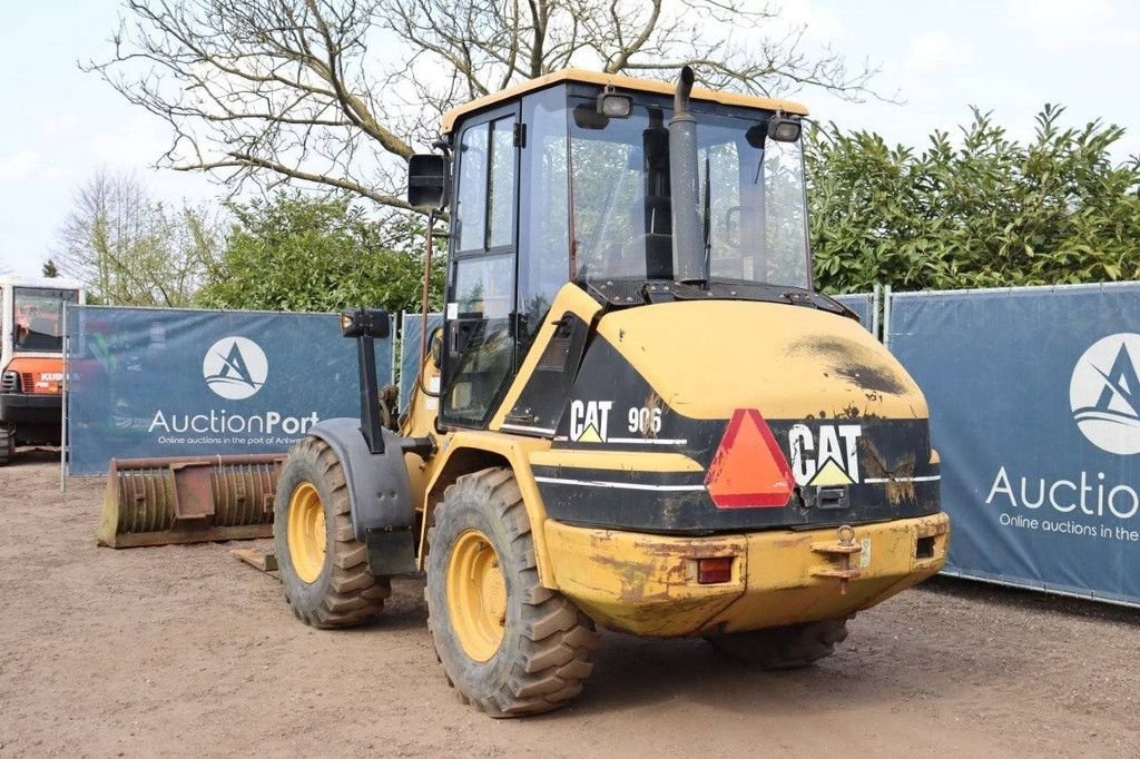 Radlader of the type Caterpillar 906, Gebrauchtmaschine in Antwerpen (Picture 3)