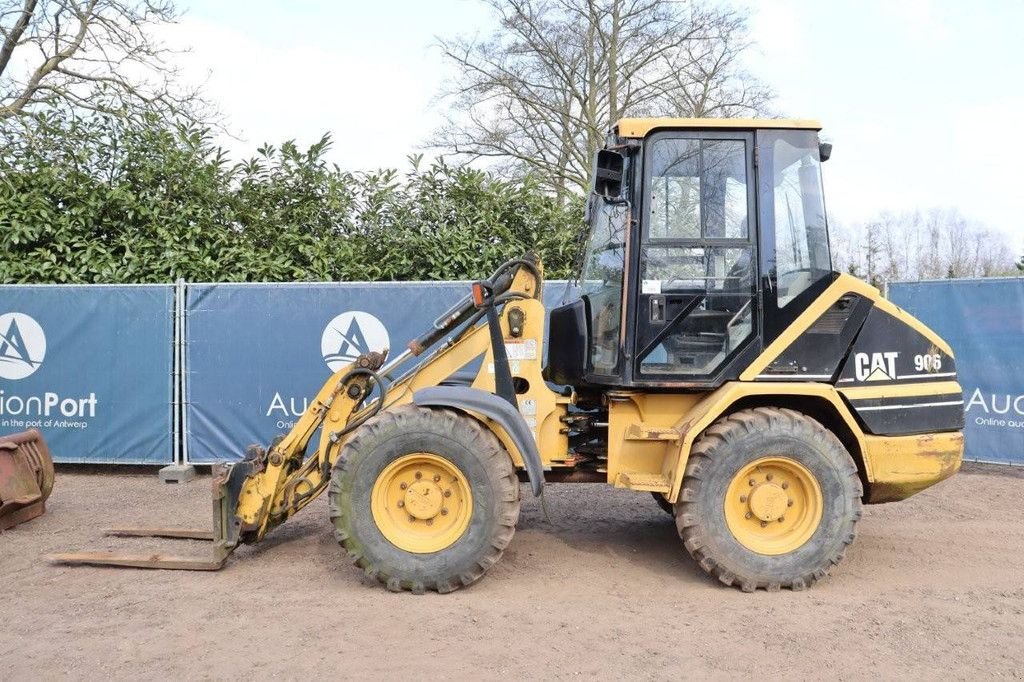 Radlader za tip Caterpillar 906, Gebrauchtmaschine u Antwerpen (Slika 2)