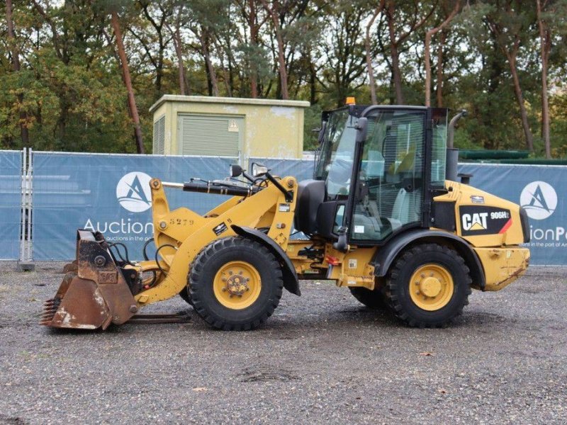 Radlader of the type Caterpillar 906H2, Gebrauchtmaschine in Antwerpen (Picture 1)