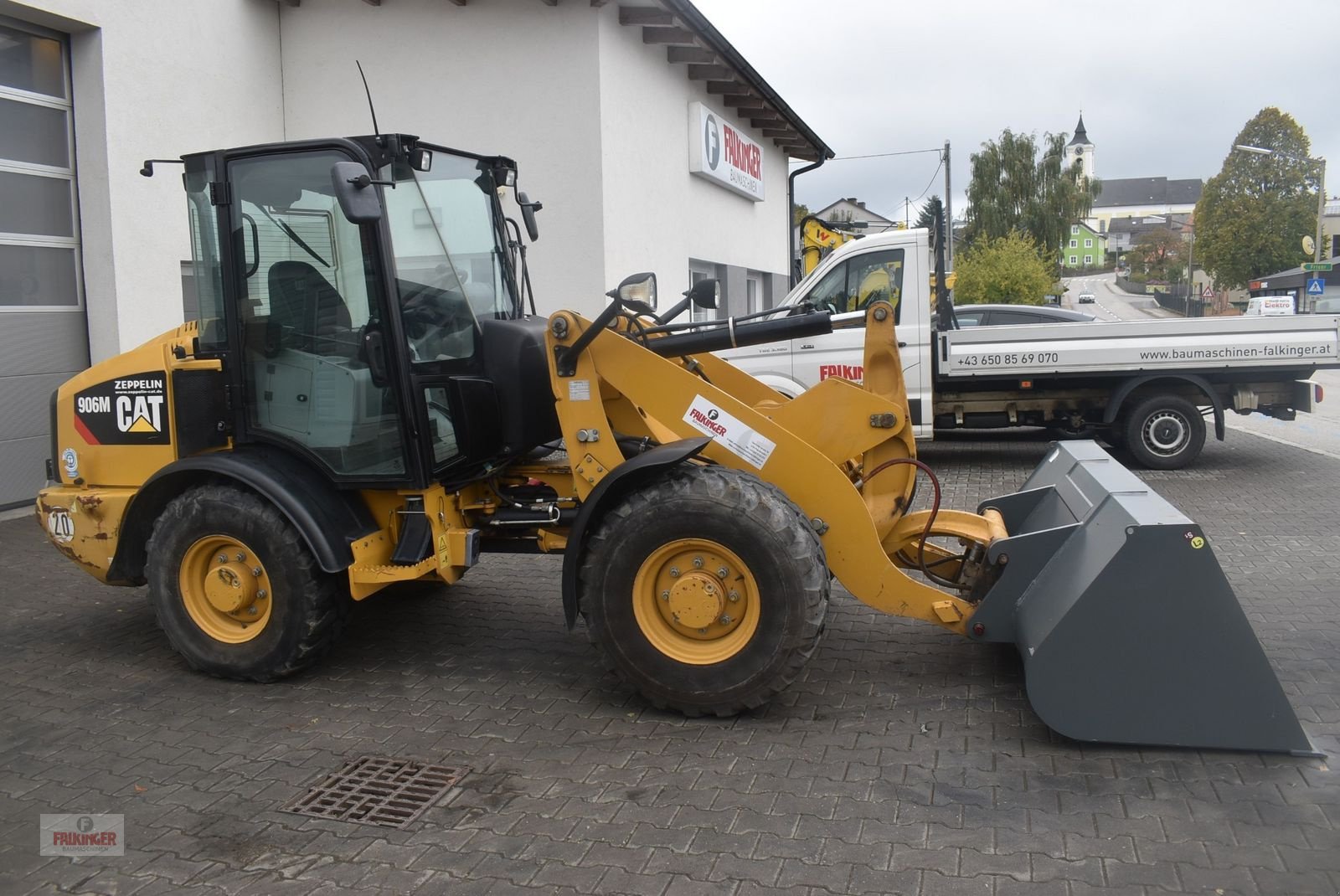 Radlader des Typs Caterpillar 906M, Gebrauchtmaschine in Putzleinsdorf (Bild 2)