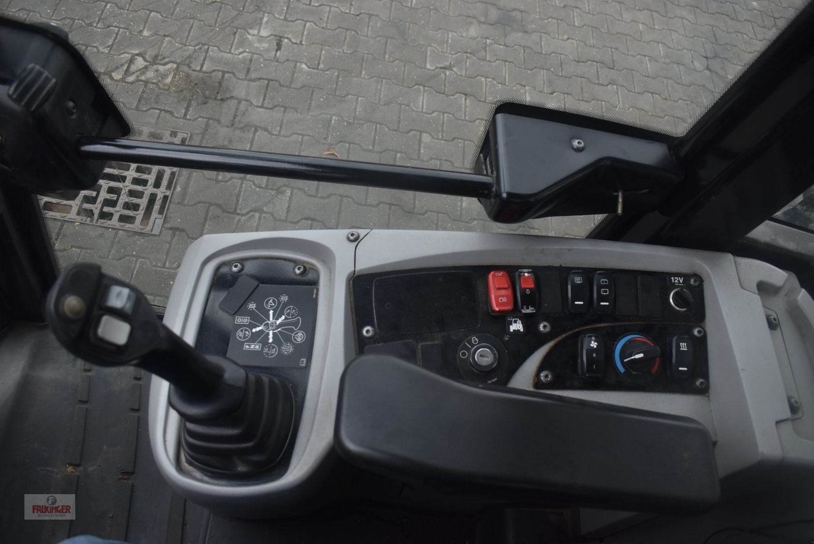 Radlader des Typs Caterpillar 906M, Gebrauchtmaschine in Putzleinsdorf (Bild 7)