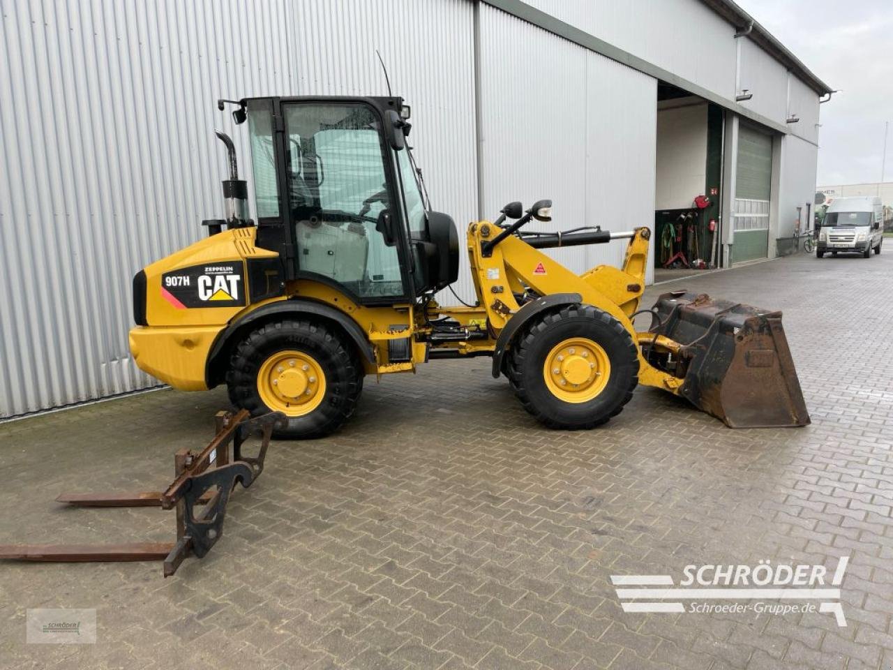 Radlader del tipo Caterpillar 907 H + SCHAUFEL + PALETTENGABEL, Gebrauchtmaschine en Wildeshausen (Imagen 4)