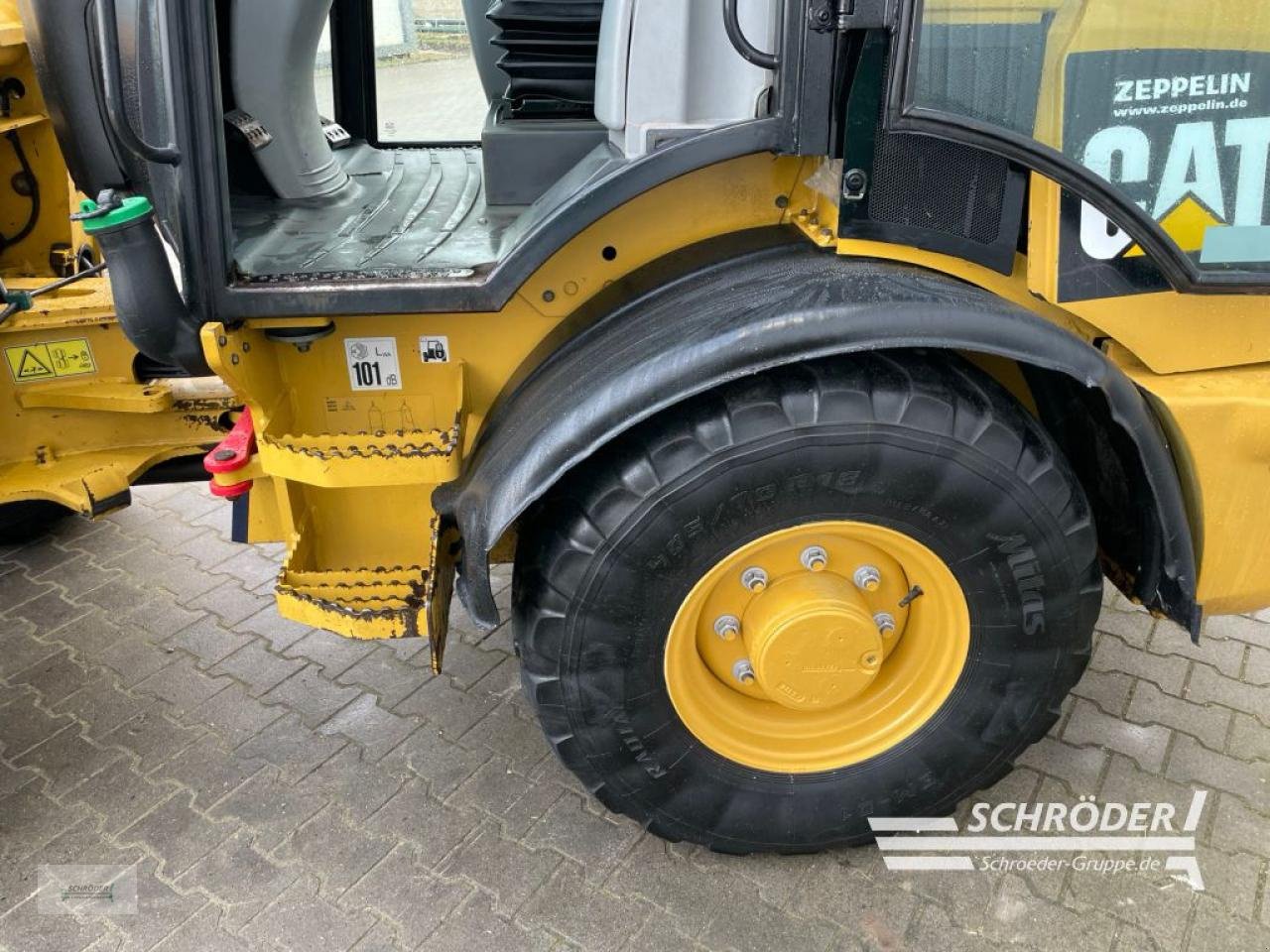 Radlader del tipo Caterpillar 907 H + SCHAUFEL + PALETTENGABEL, Gebrauchtmaschine en Wildeshausen (Imagen 19)