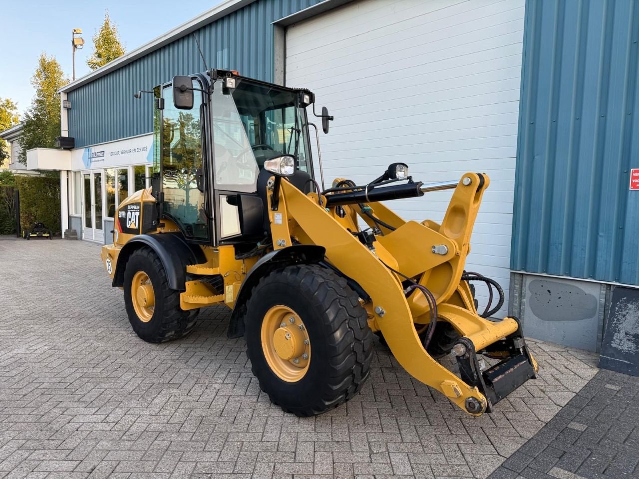 Radlader typu Caterpillar 907H, Gebrauchtmaschine v Oirschot (Obrázek 4)