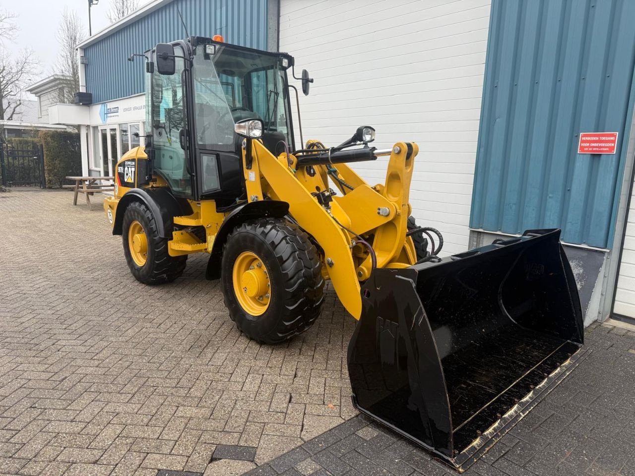 Radlader типа Caterpillar 907H, Gebrauchtmaschine в Oirschot (Фотография 2)