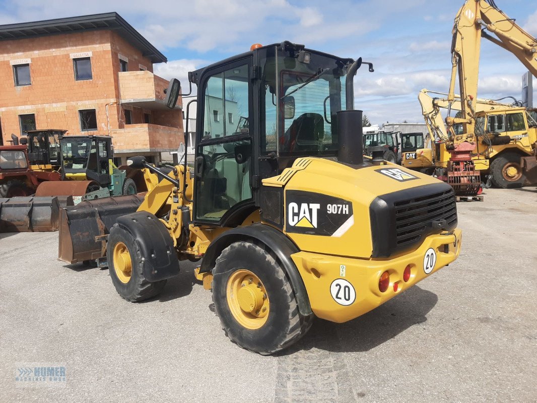 Radlader of the type Caterpillar 907H, Gebrauchtmaschine in Vorchdorf (Picture 2)
