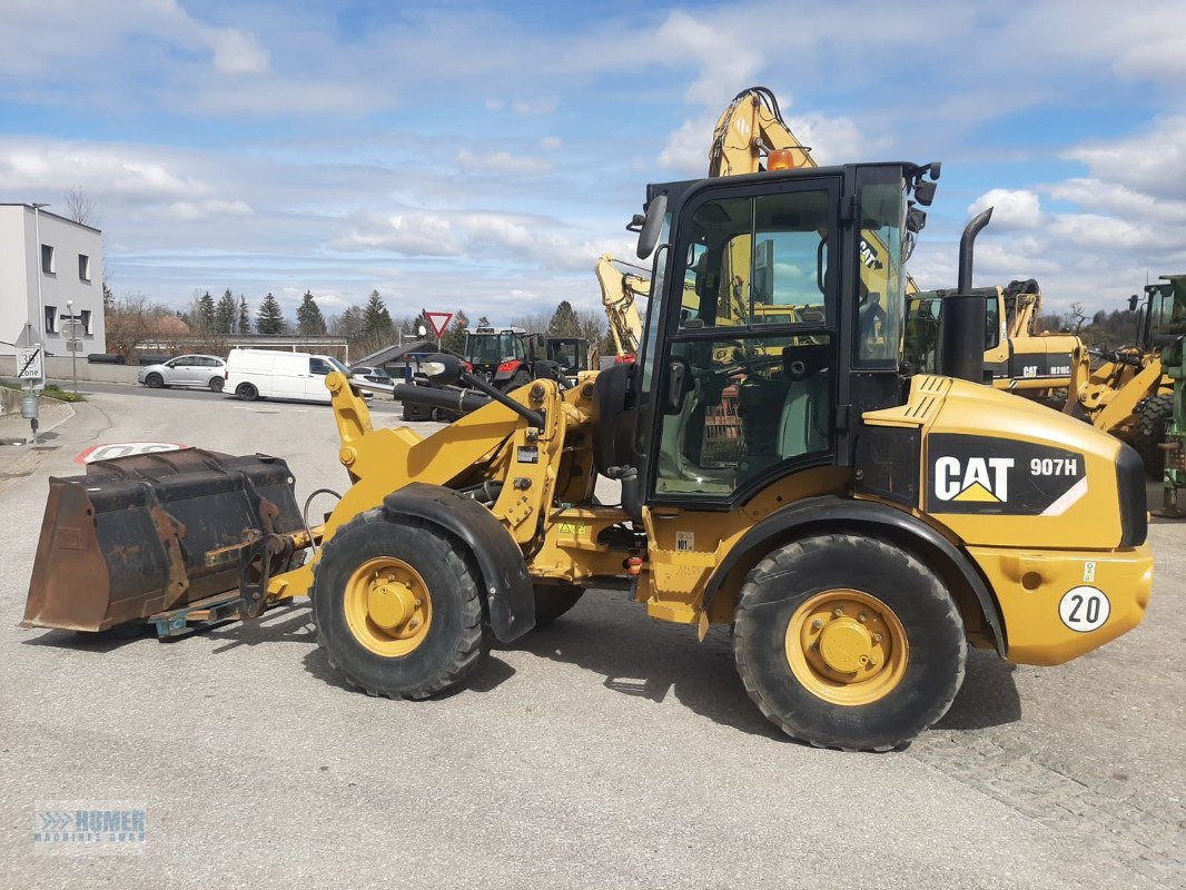 Radlader of the type Caterpillar 907H, Gebrauchtmaschine in Vorchdorf (Picture 3)