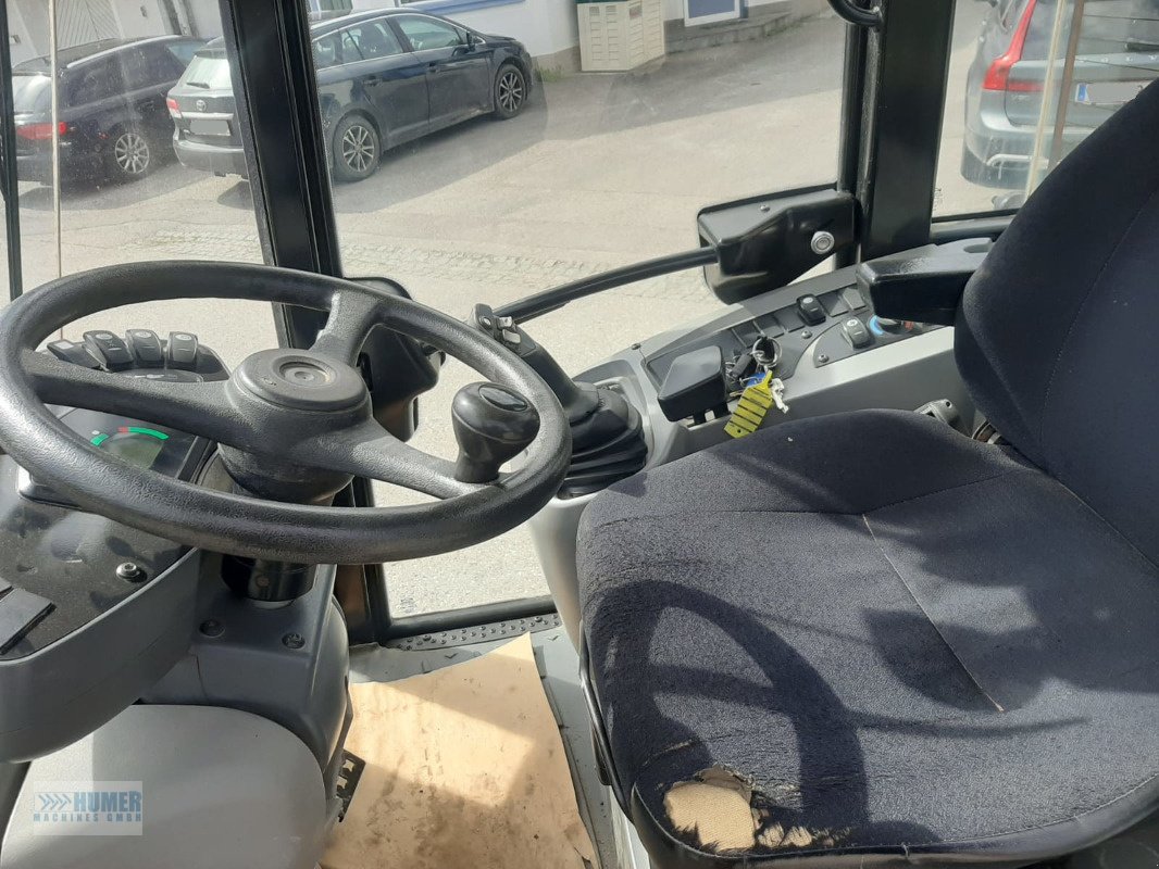 Radlader of the type Caterpillar 907H, Gebrauchtmaschine in Vorchdorf (Picture 4)