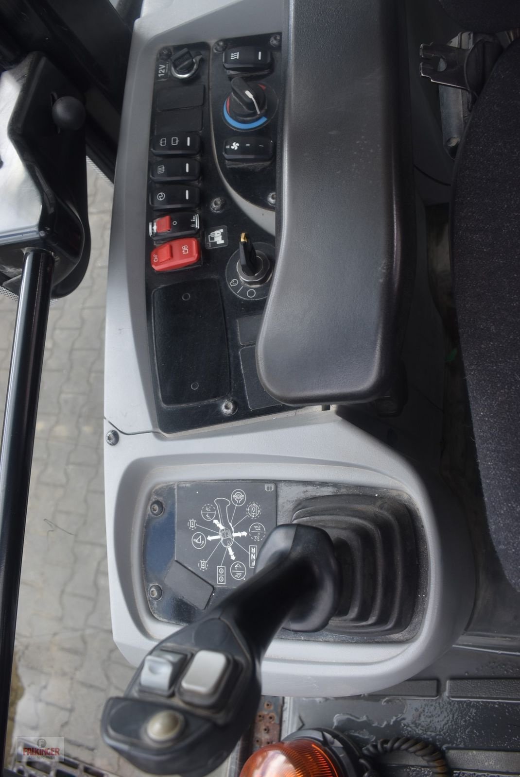 Radlader of the type Caterpillar 907M mit Straßenzulassung, Gebrauchtmaschine in Putzleinsdorf (Picture 7)