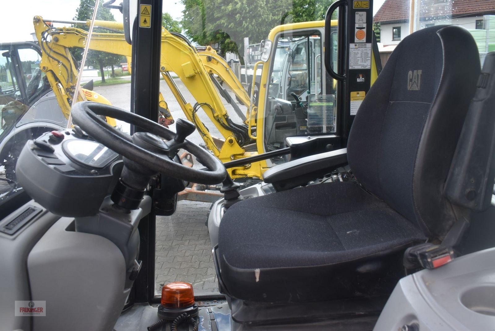 Radlader of the type Caterpillar 907M mit Straßenzulassung, Gebrauchtmaschine in Putzleinsdorf (Picture 5)