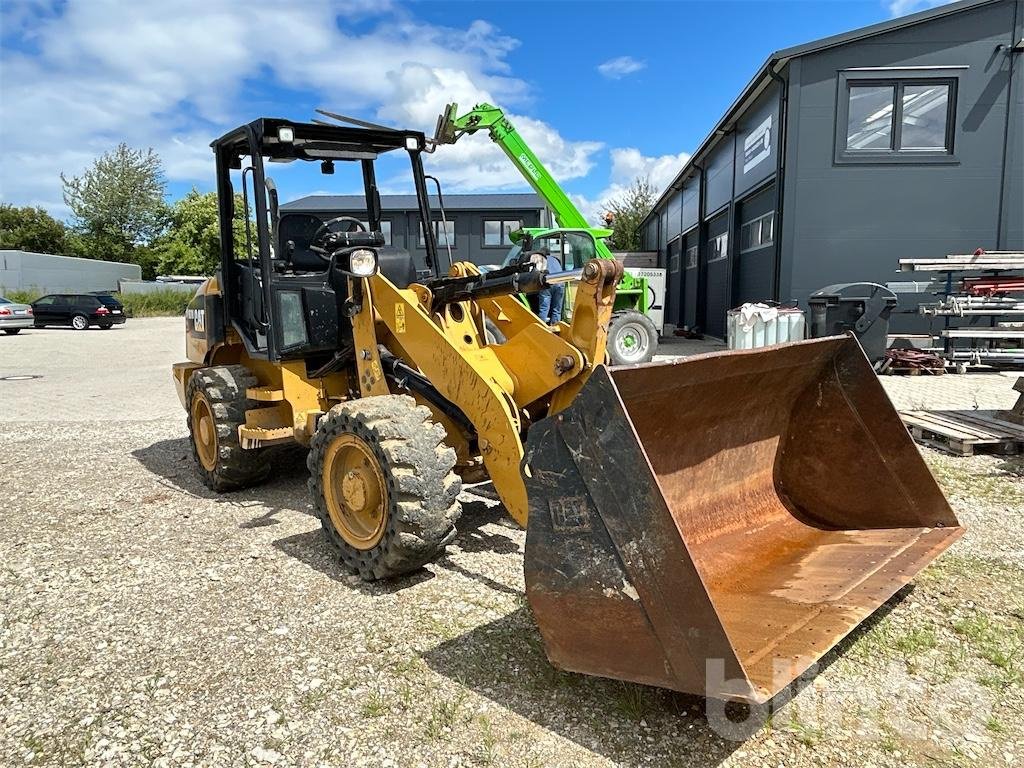 Radlader типа Caterpillar 907M, Gebrauchtmaschine в Düsseldorf (Фотография 2)