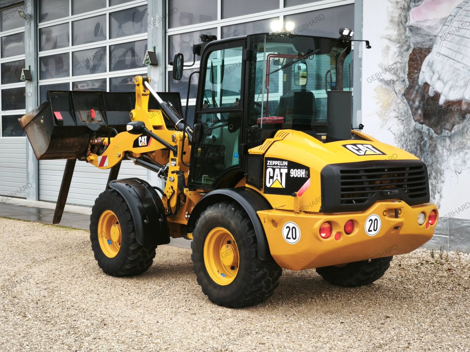 Radlader of the type Caterpillar 908 H2 mit Schaufel Paletten- Gabel Hoflader Cat, Gebrauchtmaschine in Großschönbrunn (Picture 10)
