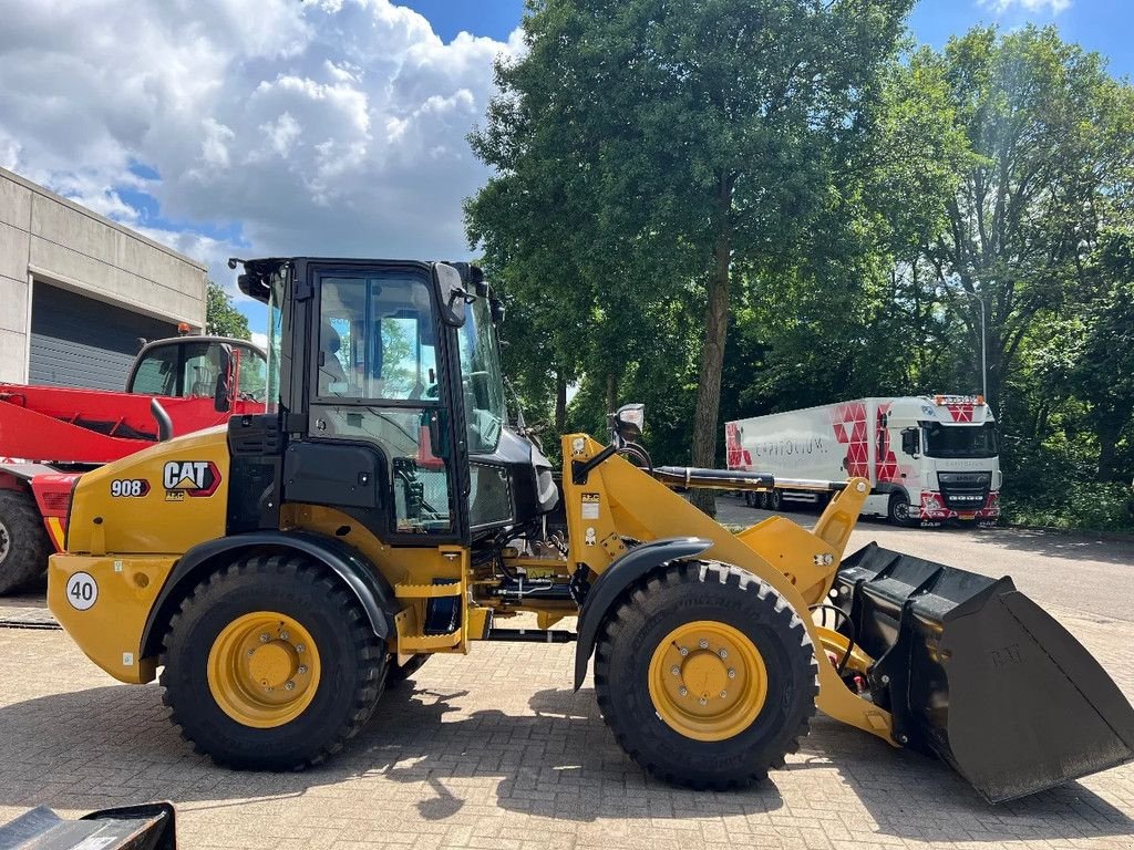 Radlader of the type Caterpillar 908 Next gen, Gebrauchtmaschine in Doetinchem (Picture 5)