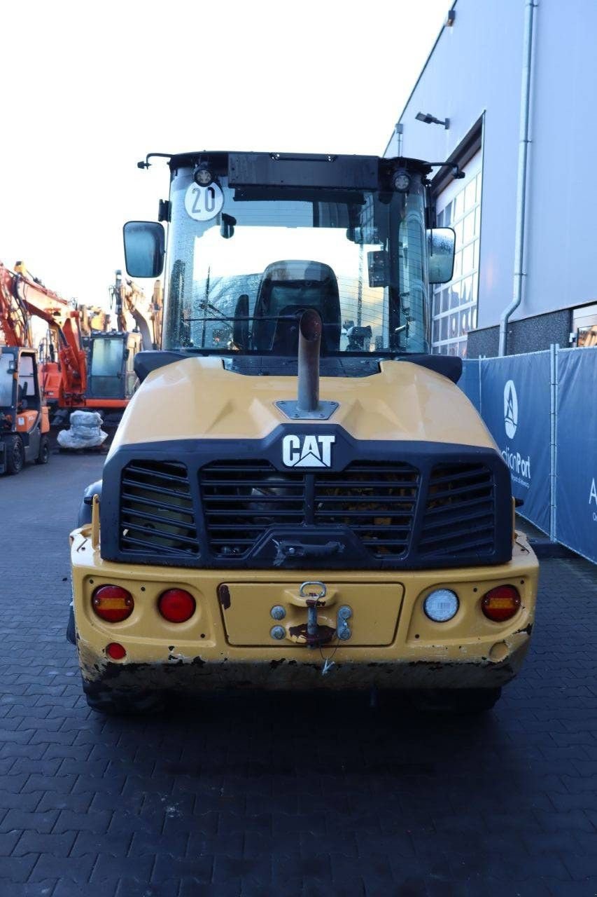 Radlader des Typs Caterpillar 908, Gebrauchtmaschine in Antwerpen (Bild 5)