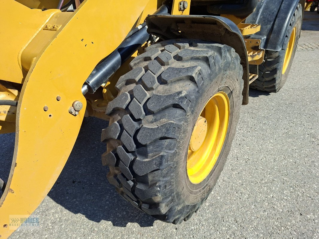 Radlader van het type Caterpillar 908M, Neumaschine in Vorchdorf (Foto 7)