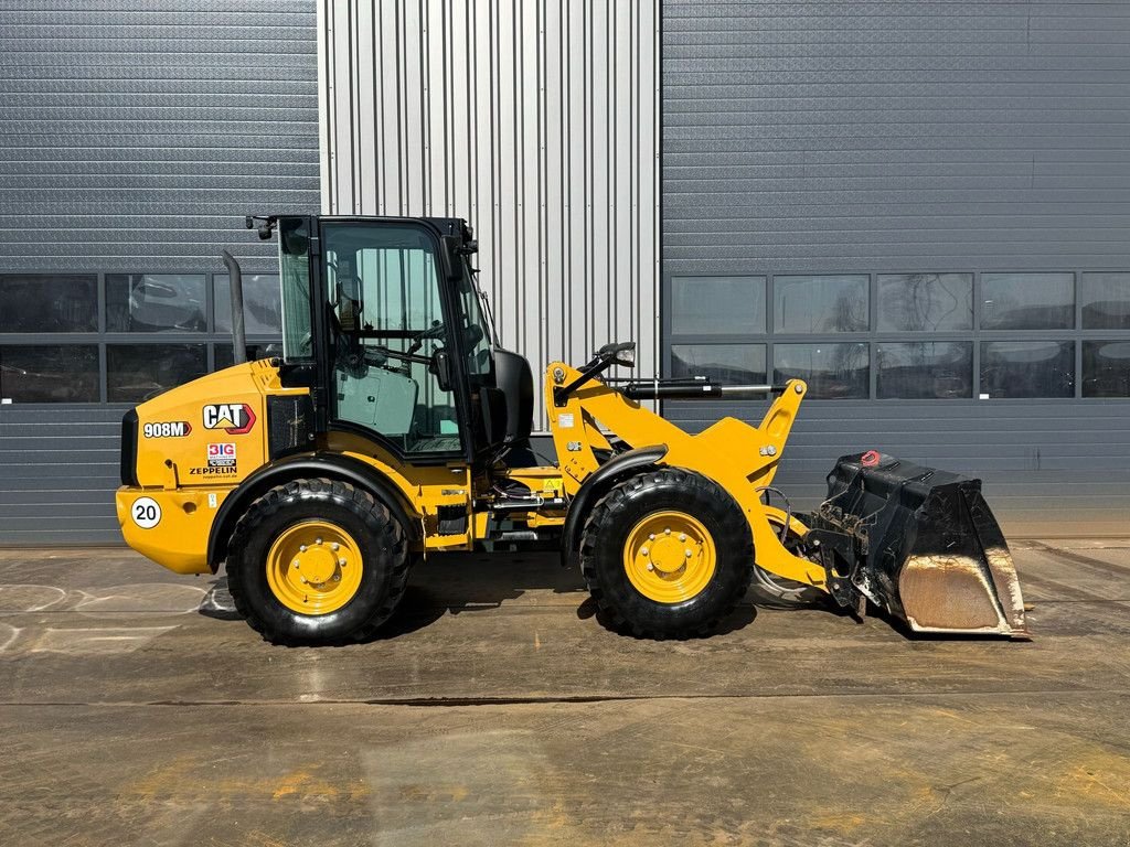 Radlader of the type Caterpillar 908M, Gebrauchtmaschine in Velddriel (Picture 10)