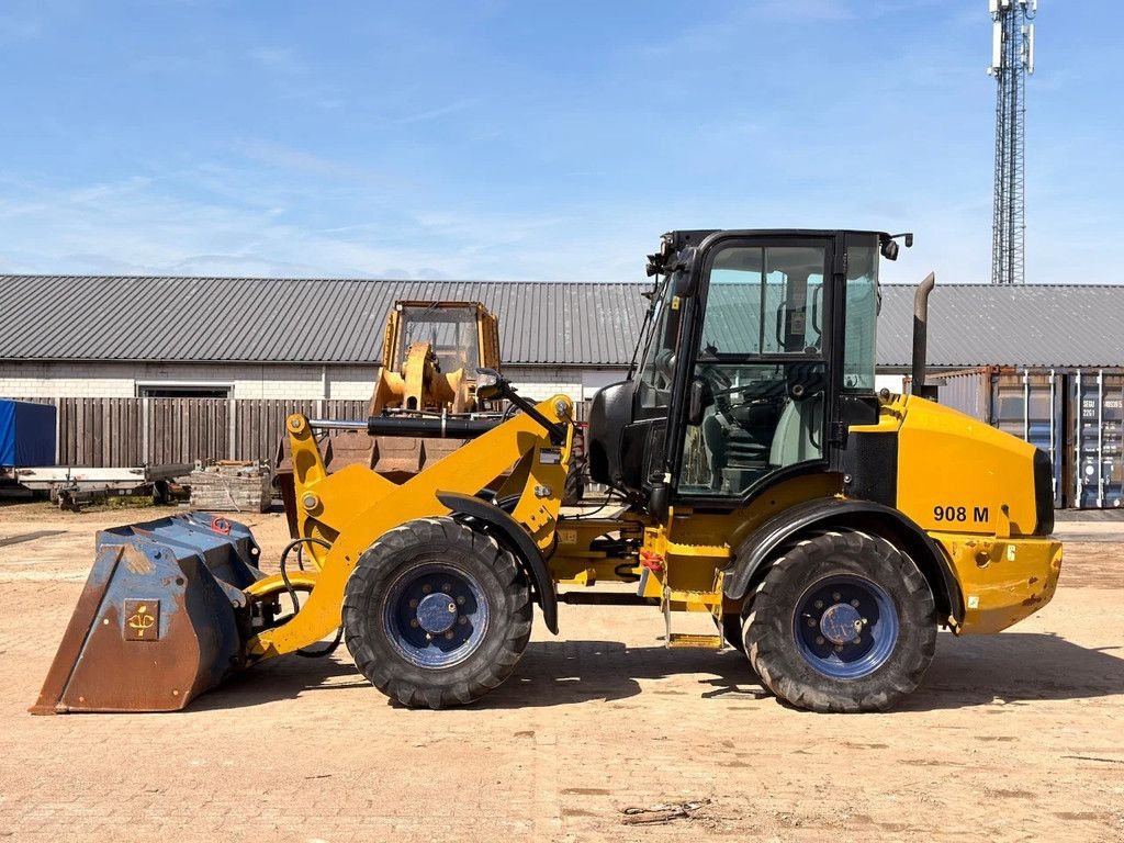Radlader typu Caterpillar 908M, Gebrauchtmaschine w Oost West en Middelbeers (Zdjęcie 1)