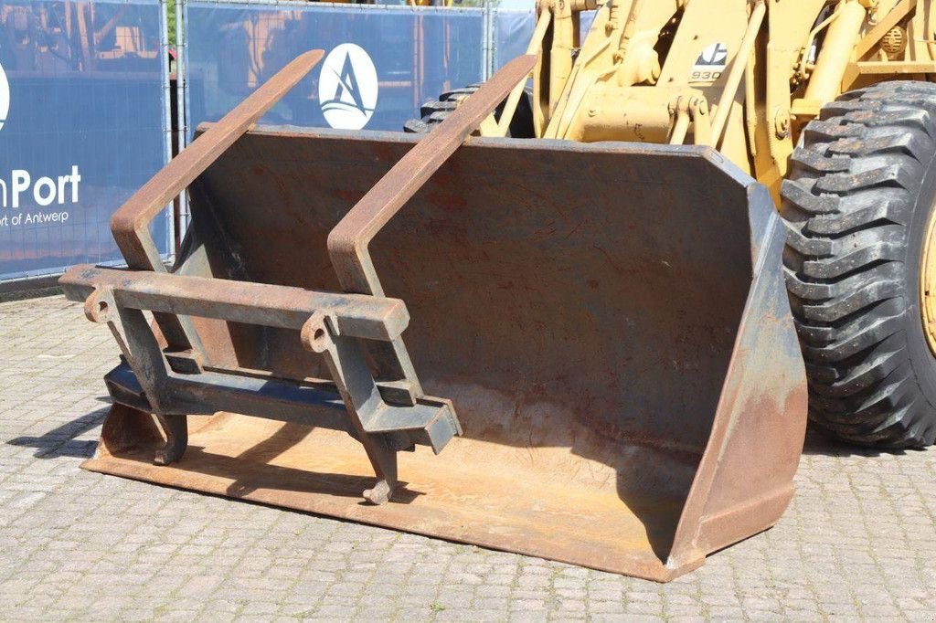 Radlader za tip Caterpillar 930, Gebrauchtmaschine u Antwerpen (Slika 11)