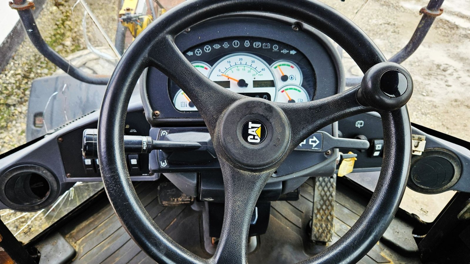 Radlader от тип Caterpillar 930G / brede dæk, 3. funktion og smøreanlæg / god servicehistorik, Gebrauchtmaschine в Arden (Снимка 15)