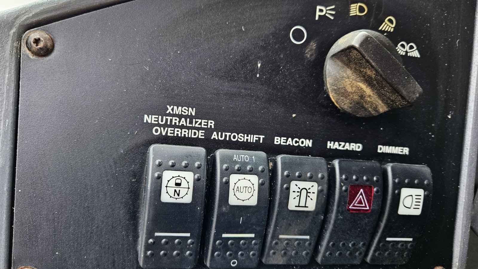 Radlader του τύπου Caterpillar 930G / god historik / 3. funktion & smøreanlæg, Gebrauchtmaschine σε Arden (Φωτογραφία 19)