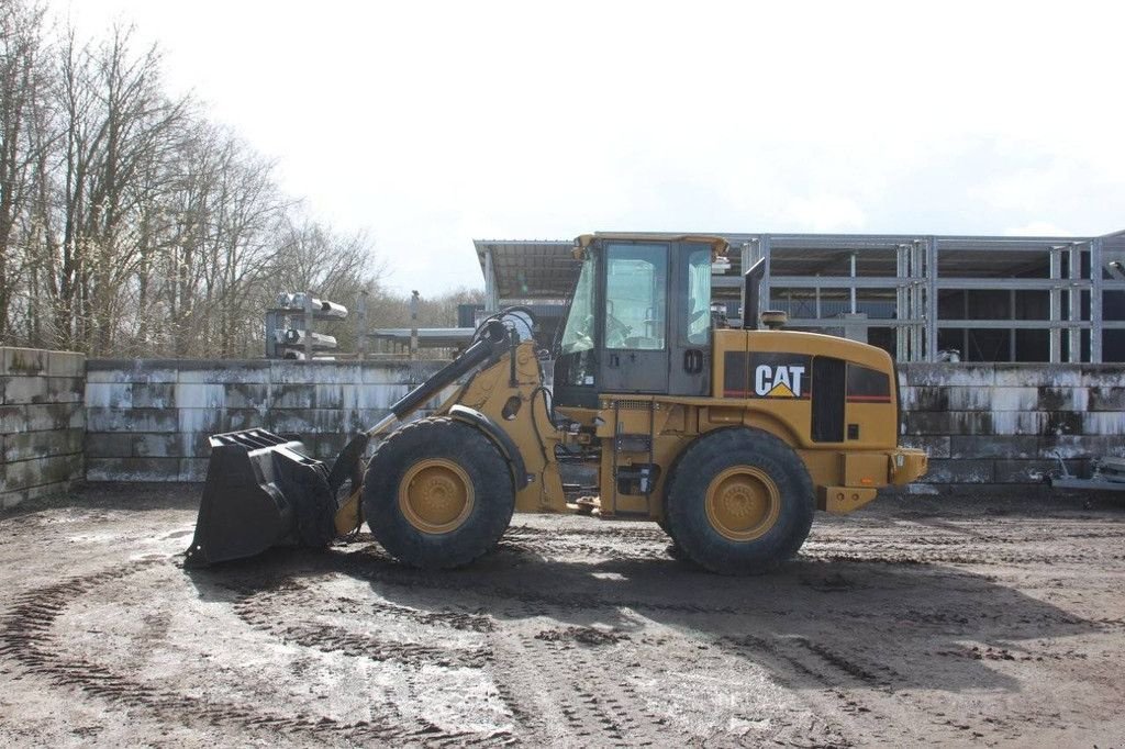 Radlader tip Caterpillar 930G, Gebrauchtmaschine in Antwerpen (Poză 2)