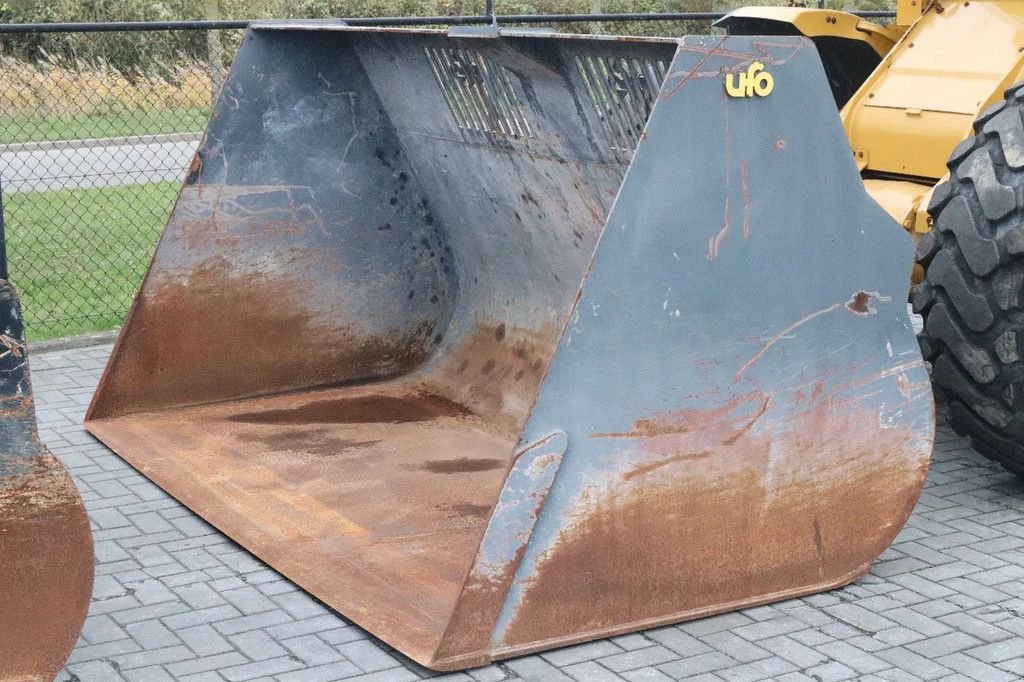 Radlader des Typs Caterpillar 938 M 2X BUCKET JIB FORKS BSS GOOD CONDITION, Gebrauchtmaschine in Marknesse (Bild 9)