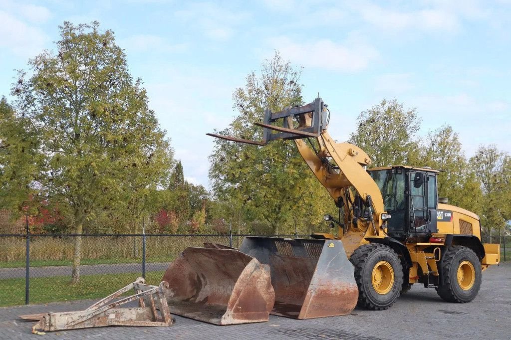 Radlader от тип Caterpillar 938 M 2X BUCKET JIB FORKS BSS GOOD CONDITION, Gebrauchtmaschine в Marknesse (Снимка 2)