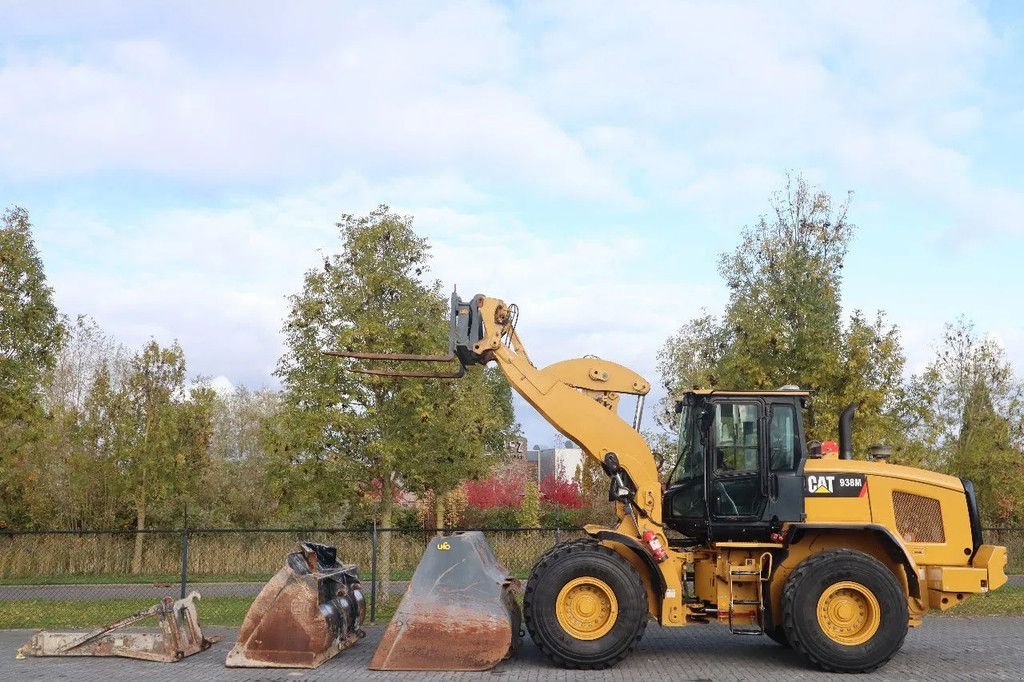 Radlader of the type Caterpillar 938 M 2X BUCKET JIB FORKS BSS GOOD CONDITION, Gebrauchtmaschine in Marknesse (Picture 1)