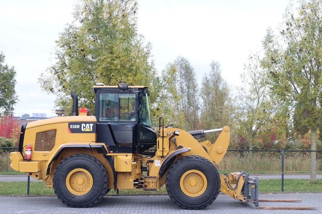 Radlader of the type Caterpillar 938 M 2X BUCKET JIB FORKS BSS GOOD CONDITION, Gebrauchtmaschine in Marknesse (Picture 4)