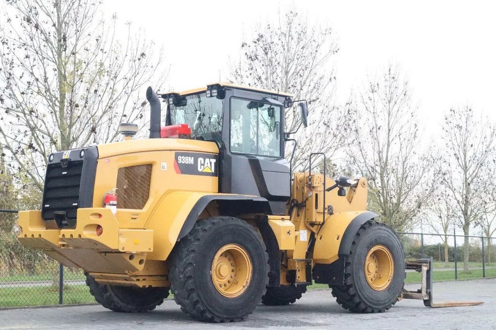 Radlader tip Caterpillar 938 M 2X BUCKET JIB FORKS BSS GOOD CONDITION, Gebrauchtmaschine in Marknesse (Poză 7)