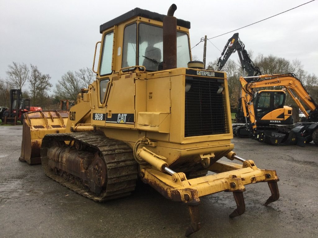 Radlader typu Caterpillar 963B, Gebrauchtmaschine v L'ISLE JOURDAIN (Obrázek 4)