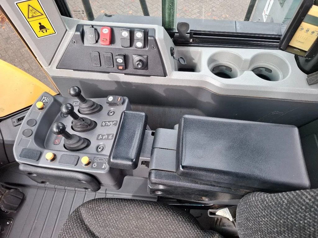 Radlader of the type Caterpillar 966M, Gebrauchtmaschine in Heijen (Picture 11)